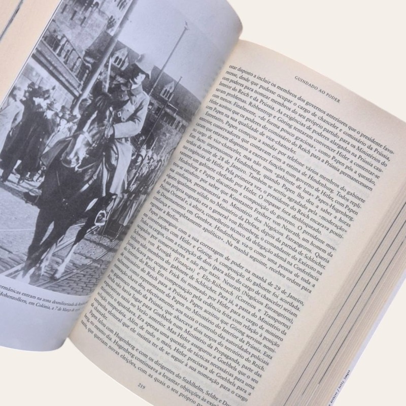 Hitler - Uma Biografia