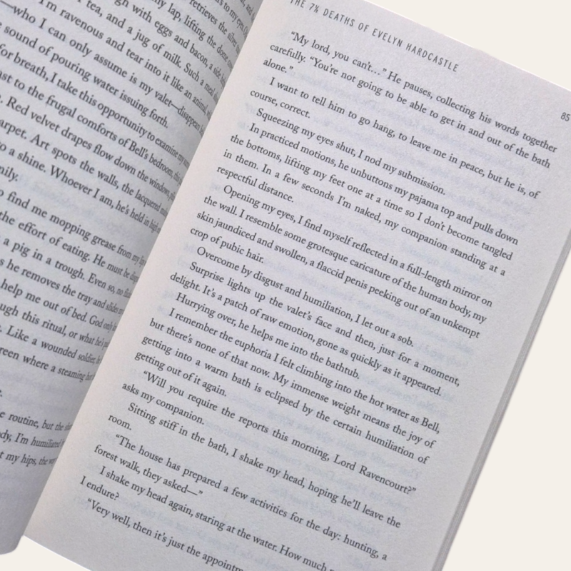 The 7 1/2 Deaths of Evelyn Hardcastle