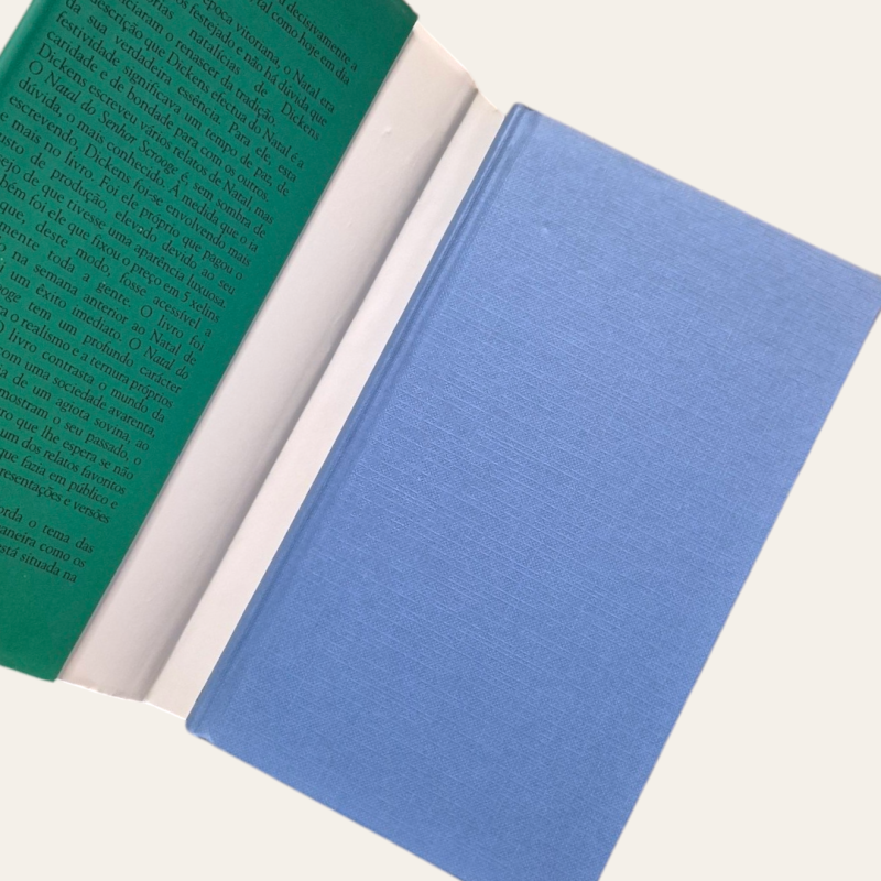 Contos de Natal - O Natal do Sr. Scrooge e os Sinos de Ano Novo