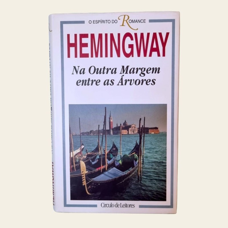 Na Outra Margem Entre as Árvores